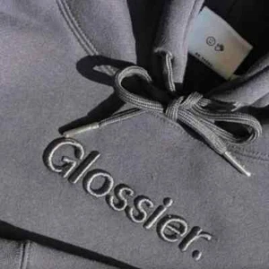 Glossier Soho Hoodie NYC Flagship Embroidered Logo Graphite Gray Black Sz XS - Picture 1 of 3