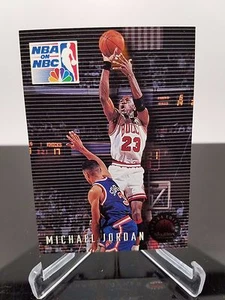 1993 Skybox NBA on NBC Michael Jordan #14 NM - Picture 1 of 2