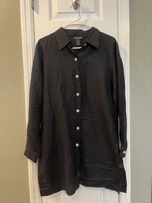 Camisa Dialogue Big preta linho mistura de rayon feminina tamanho M - Imagem 1 de 4