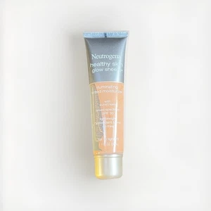 Neutrogena Healthy Skin Glow Sheers Broad Spectrum SPF 30, Fair to Light 20 - Picture 1 of 2