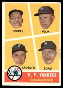 1960 Topps Bill Dickey/Ralph Houk/Frank Crosetti/Ed Lopat Yankees #465 C77
