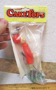 Vintage Wiltons Plastic Cake Topper 1970s Bewildered Duck Hunter, original bag - Picture 1 of 6