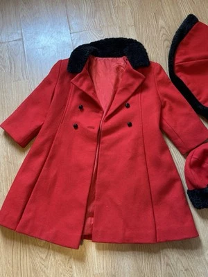 Casaco de inverno e 2 chapéus de lã/nylon vermelho para meninas pequenas - Imagem 1 de 4