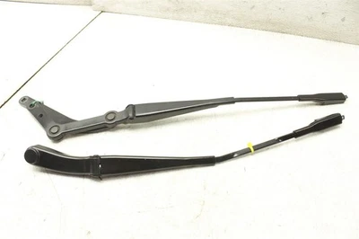 Juego de brazos limpiaparabrisas izquierdo y derecho Mercedes-Benz SLK 55 AMG 2007 LH 05-11 Foto 1 de 4