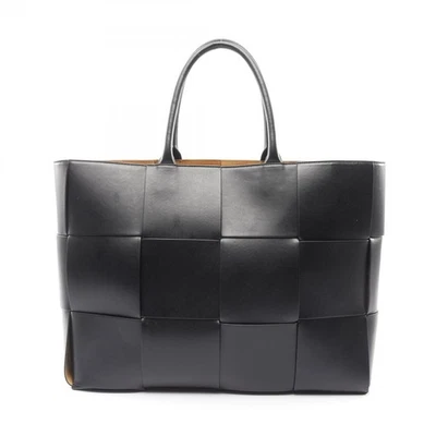 BOTTEGA VENETA The Arco Large Maxi Intrecciato Tote Bag 608608 leather Black BV - Image 1 of 4