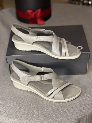 Ecco 女式 Felicia 皮革凉鞋砾石/月亮尺寸 US 10-10.5 EU 41 — 第 1/4 张图片