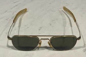 Gafas de sol vintage American Optical AO 5 1/2 aviador militares pilotos HGU-4 doradas - Imagen 1 de 9
