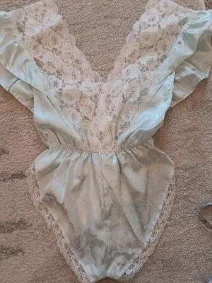 Mameluco de peluche vintage Lily France mediano azul menta satinado encaje ILGWU lencería toudoir Foto 1 de 4