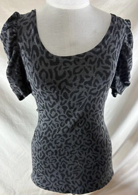 Blusa suéter Style & Co feminina média leve cinza estampa de leopardo manga folhada - Imagem 1 de 4
