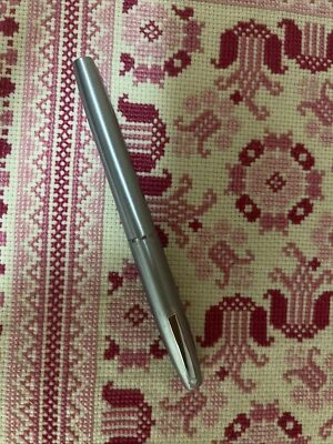 Pluma Estilográfica Sheaffer Vintage Punto Blanco Cepillado Tono Plata Foto 1 de 4