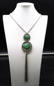 Vintage silberfarbene Quaste & meergrün facettierter Cabachon 32" Halskette - Bild 1 von 10