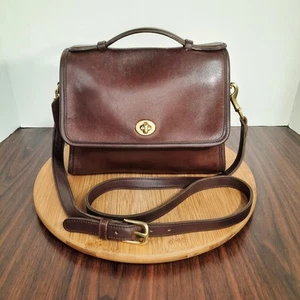 Vintage Coach Court Bag Mahogany Brown Leather Crossbody Strap Brass 9870 90s - Picture 1 of 14