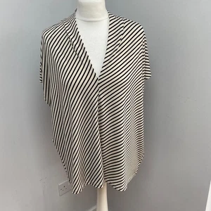 H&M Black Cream Blouse Top XL V Neck Office Smart Elegant Classic Interview New - Picture 1 of 10