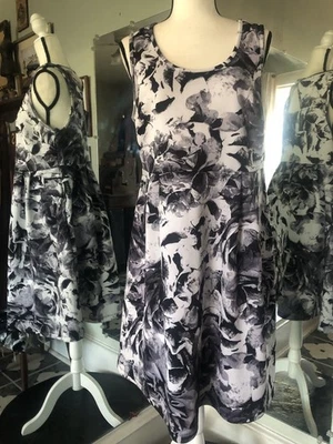 Vestido para mujer Apt 9 0X negro/blanco floral sin mangas agujero abierto hacia atrás tirar Foto 1 de 4