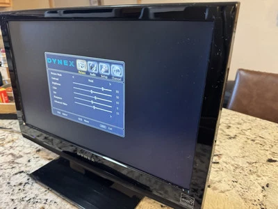 Dynex DX-L19-10A 19" Widescreen HDMI LCD HDTV TV Monitor No Remote Gaming - Image 1 of 4