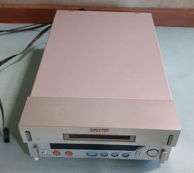 Sony MDS-SD1 MiniDisc Player AC100V – Untested, Button Cover Missing - Image 1 of 3