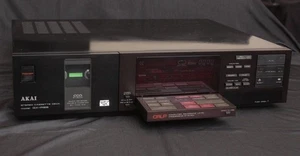 Akai GX-R99 Retro HiFi Kassettendeck Vintage Audio Gear reparaturbedürftig wie besehen - Bild 1 von 6