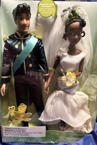[Disney] Tiana and Naveen Wedding Doll Set – The Princess and the Frog - New - Picture 1 of 6