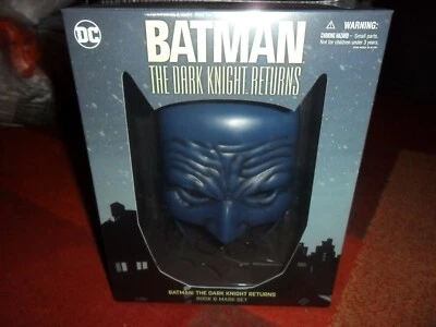 DC Comics BATMAN The Dark Knight Returns Book & Mask Set Frank Miller - Image 1 of 4