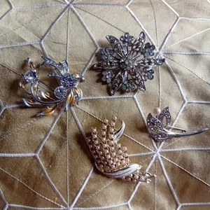 Silver Tone Embellished Brooch Bundle X 4 - Picture 1 of 9
