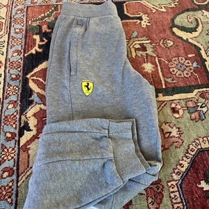 Boys Puma Ferrari Sweatpants Small￼ - Picture 1 of 7