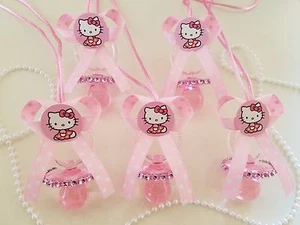 12 Collane Ciuccio Rosa Hello Kitty Baby Shower Gioco Favori Premi~Arredamento Ragazza - Foto 1 di 5