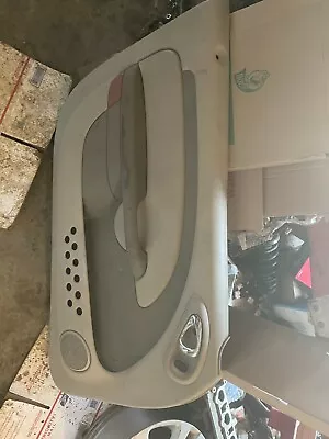 MS-Q7 01-10 CHRYSLER PT CRUISER CONVERTIBLE FRONT LH INTERIOR DOOR PANEL - Image 1 of 2