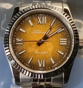 Herrenuhr Quarz VH31 Uhrwerk Saphirglas 100M Luxus Fahrer leuchtend 36 mm - Bild 1 von 6