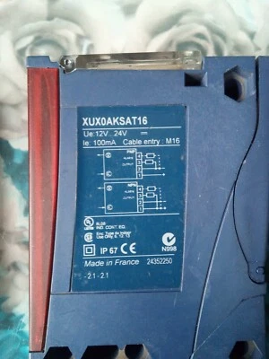 Telemecanique XUX0AKSAT16 Multimode Photoelectric Sensor, Block Sensor .. - Image 1 of 3