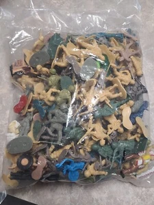 Army Figures With Trucks Indians And Soldiers Mini Toys Sealed Bag Brand New... - Picture 1 of 12