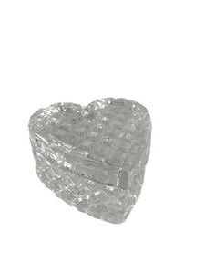 Caja de baratija en forma de corazón facetada vidrio transparente dulces recuerdos joyas de San Valentín - Imagen 1 de 5