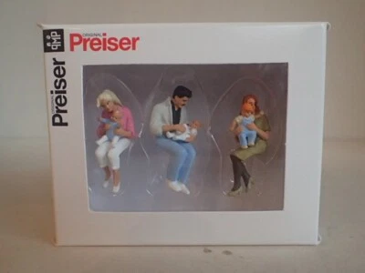 Preiser Eltern Kinder sitzend Reisen Zug Bahn 63059 Spur 1 OVP 1:32 6 Fig - Bild 1 von 2