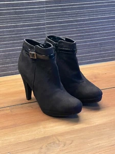 Womens Shoes Novo Debra Black Faux Suede Bootie Heels with Zip Size: 7 - Picture 1 of 23