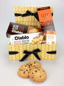 No Added Sugar Hamper Sweets Chocolate Diabetic Sugar Free Valentines Mothers  - Picture 1 of 5