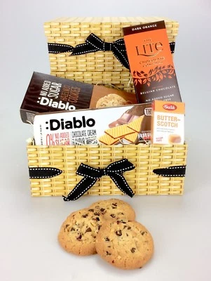 GIFTHAMPERZ No Added Sugar Hamper Sweets Chocolate Diabetic Sugar Free Get Christmas