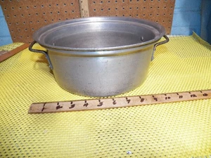 Vintage WEAR-EVER Aluminum Pan / Dutch Oven Pot #1294; 11” X4.5" - No Lid - Picture 1 of 8