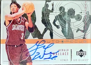 2002-03 Upper Deck Glass AUTO FOCUS Gerald Wallace Rookie RC Sacramento Kings - Picture 1 of 2