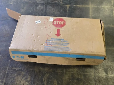 EATON POW-R-LINE XPERT PRL1X 100AMP,208/120V,30CIRCUIT PANELBOARD INTERIOR,NEW!! - Image 1 of 4