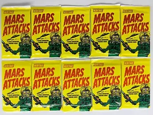 Mars Attacks Topps Heritage Attack From Space Card Pack Lot 10 Sealed Packs - Picture 1 of 3