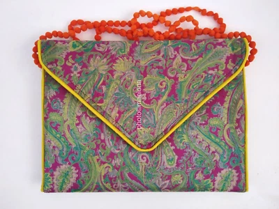 Hermoso Bolso Bandolera Hecho a Mano Estampado Paisley Indio Pom Pom Encaje Foto 1 de 4