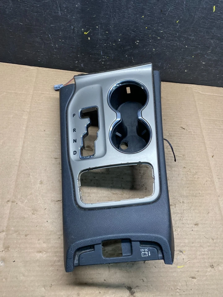 Jeep Grand Cherokee 2011 a 2013 consola central palanca de cambios portavasos OEM Q2665 DG Foto 1 de 4