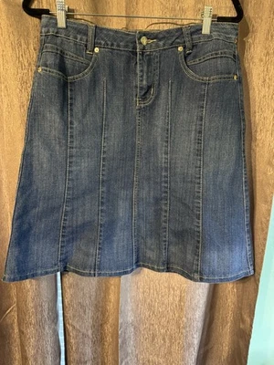Falda midi Baccini azul lavado medio modesta línea A denim Y2K para mujer talla 6” Foto 1 de 4