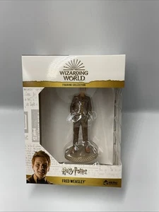 Eaglemoss Harry Potter Wizarding World Figurine Collection Fred Weasley - Picture 1 of 8