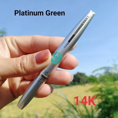 ☑Linda Pluma Estilográfica de Bolsillo Platino Vintage Plumín F 14K SIN USAR Condiciones "Verde" Foto 1 de 4