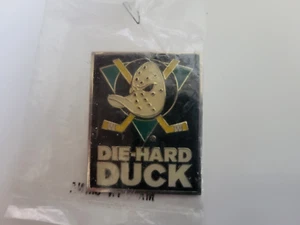 Mighty Ducks "Die-Hard Duck" pin - Picture 1 of 3