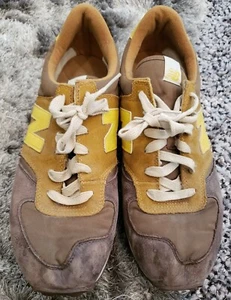 Tenis retro New Balance U455BY para hombre talla 12 marrón doradas - Imagen 1 de 10