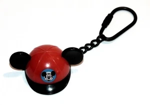 Llavero de colección Disney orejas de Mickey Mouse sombrero rojo gorra llavero de plástico años 80 - Imagen 1 de 24