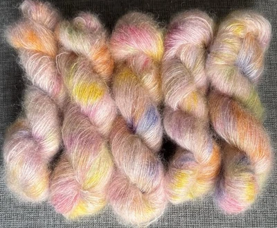 Handgefärbte Kidmohair/Seide Wolle je 50 g Strang - Bild 1 von 4