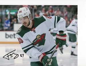 MINNESOTA WILD FREDERICK GAUDREAU SIGNED WHITE JERSEY 8X10 - Picture 1 of 1