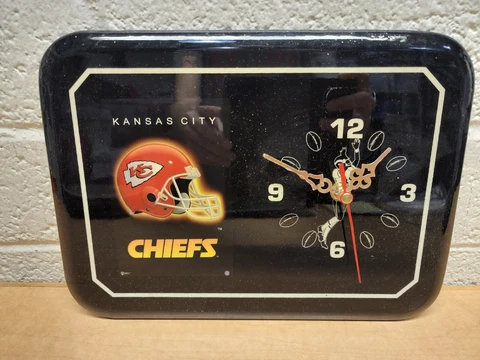 Kansas City Chiefs Vintage Wall Clock Cover